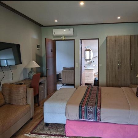 Puri Sabina Bed & Breakfast Jimbaran  Luaran gambar