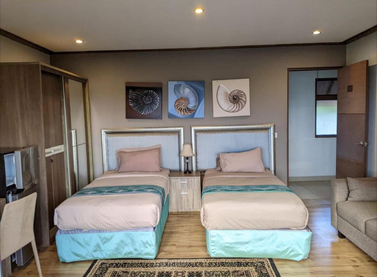 Puri Sabina Bed & Breakfast Jimbaran  Luaran gambar