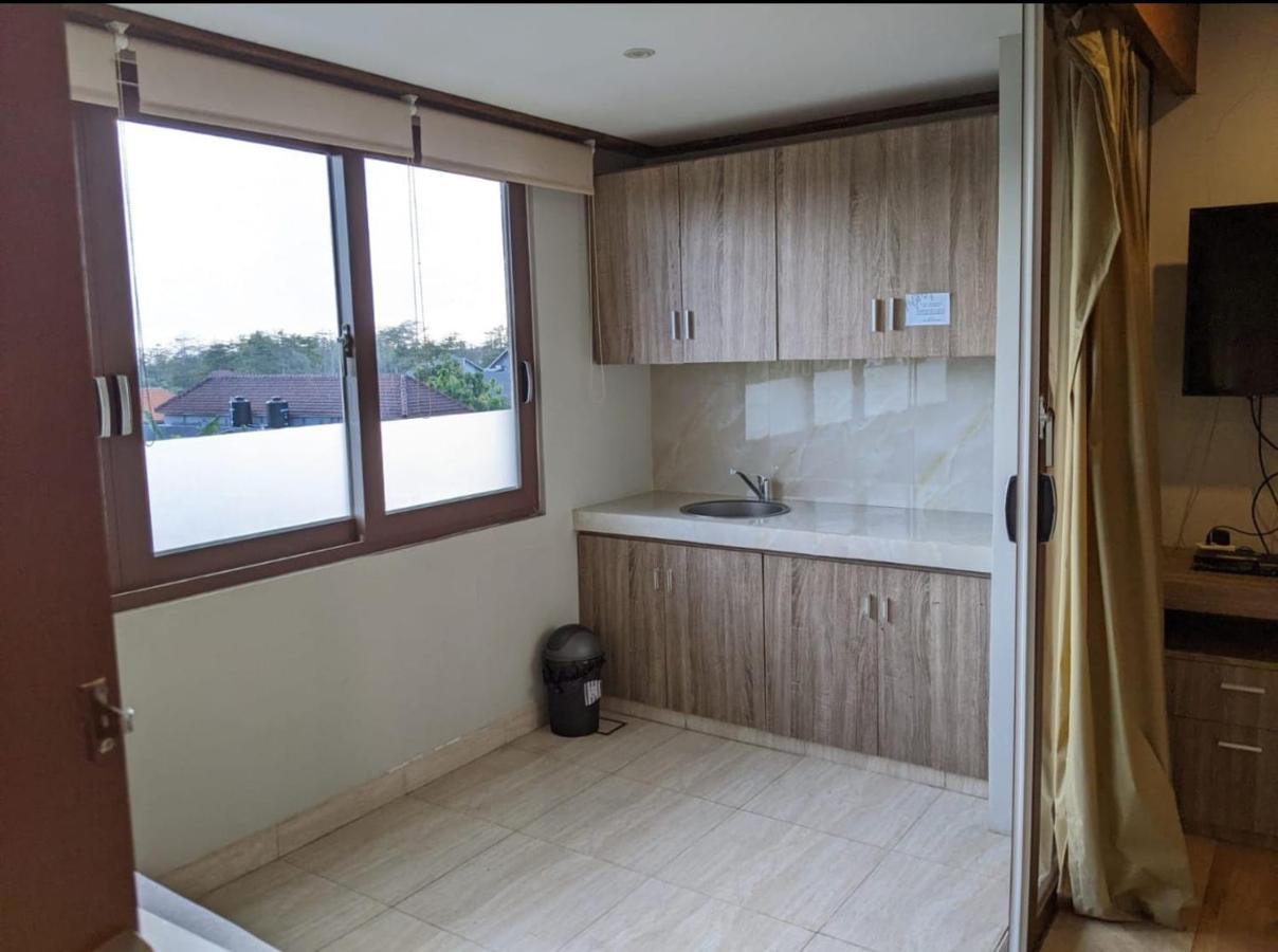 Puri Sabina Bed & Breakfast Jimbaran  Luaran gambar