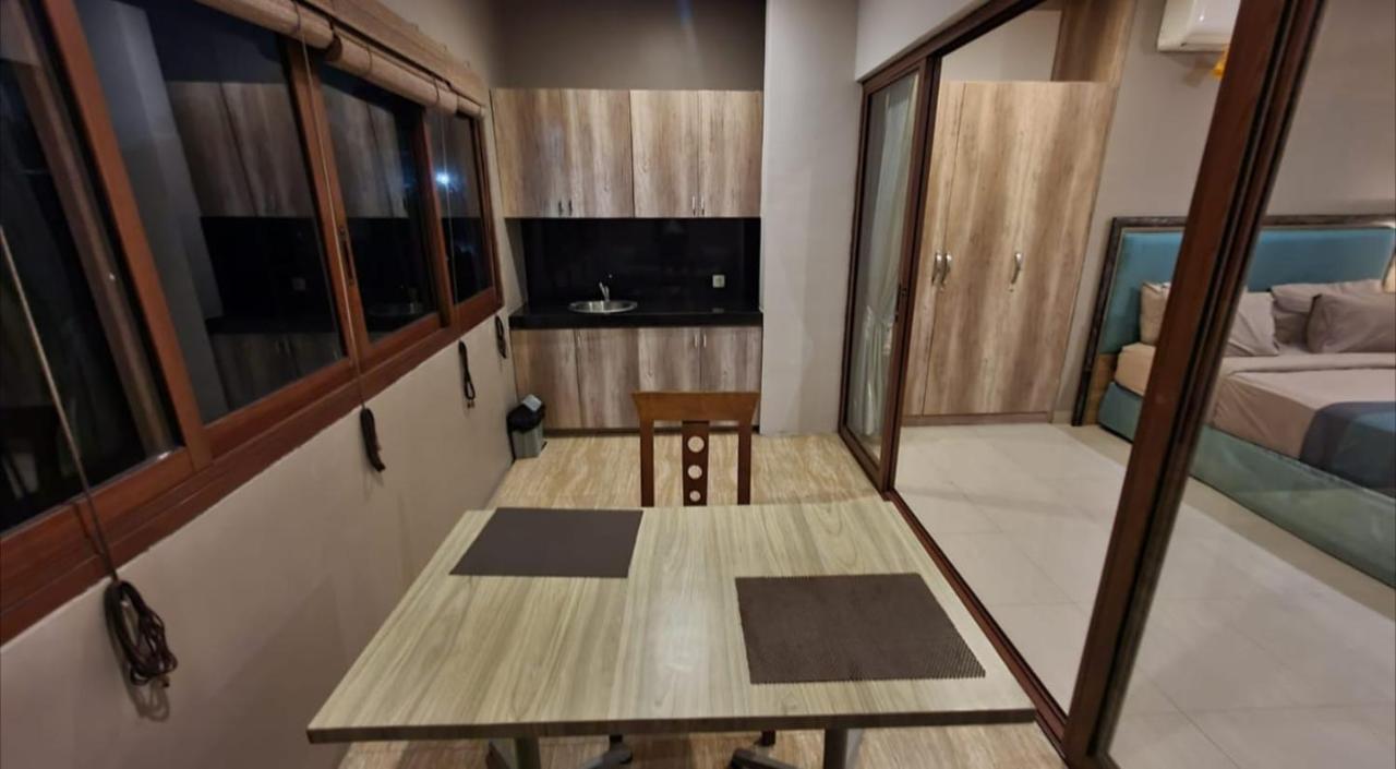 Puri Sabina Bed & Breakfast Jimbaran  Luaran gambar