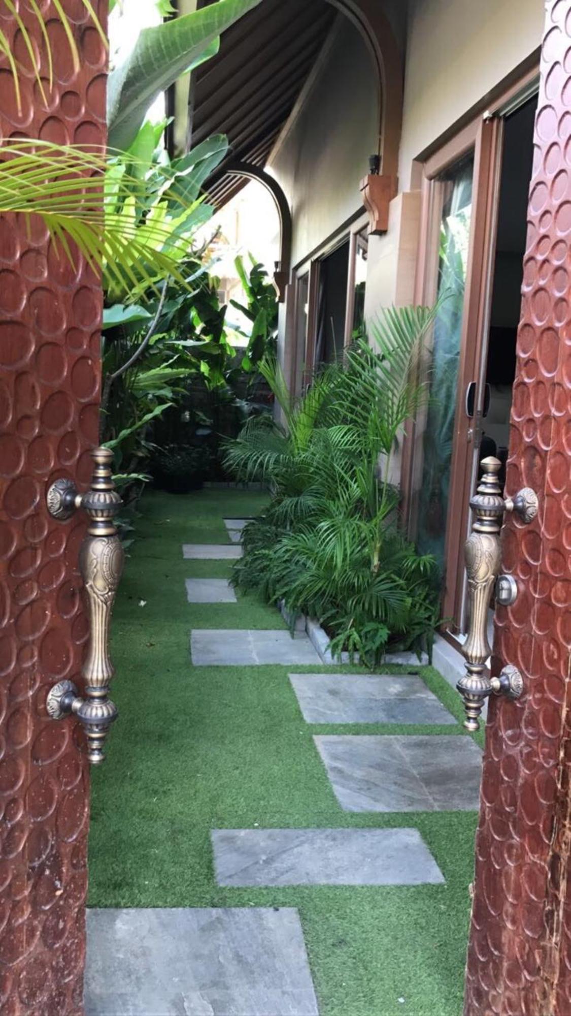 Puri Sabina Bed & Breakfast Jimbaran  Bilik gambar