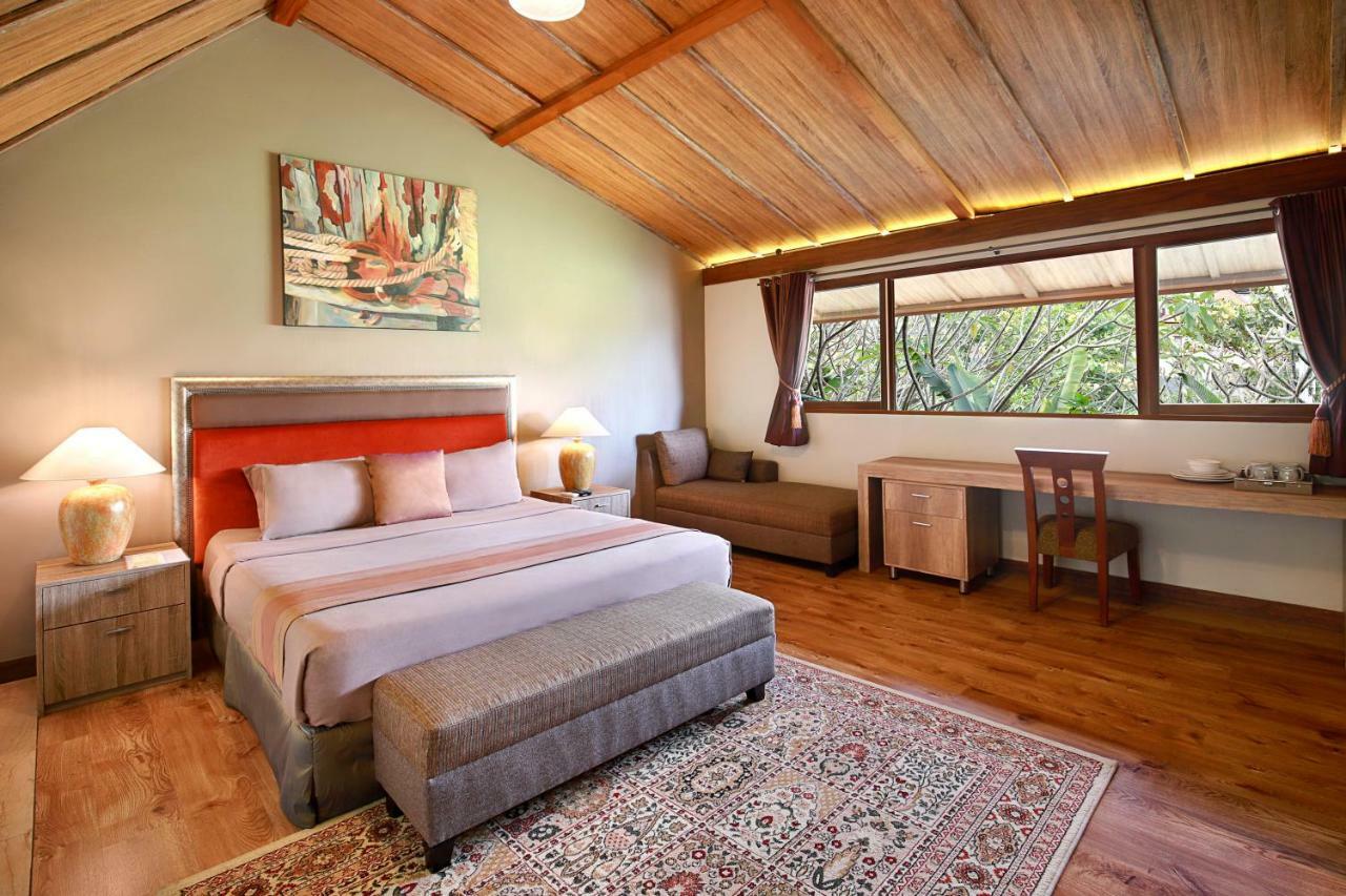 Puri Sabina Bed & Breakfast Jimbaran  Luaran gambar