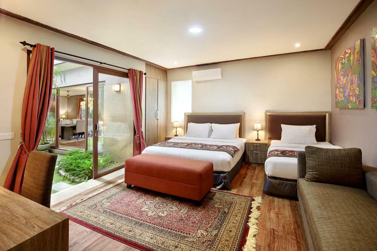 Puri Sabina Bed & Breakfast Jimbaran  Luaran gambar