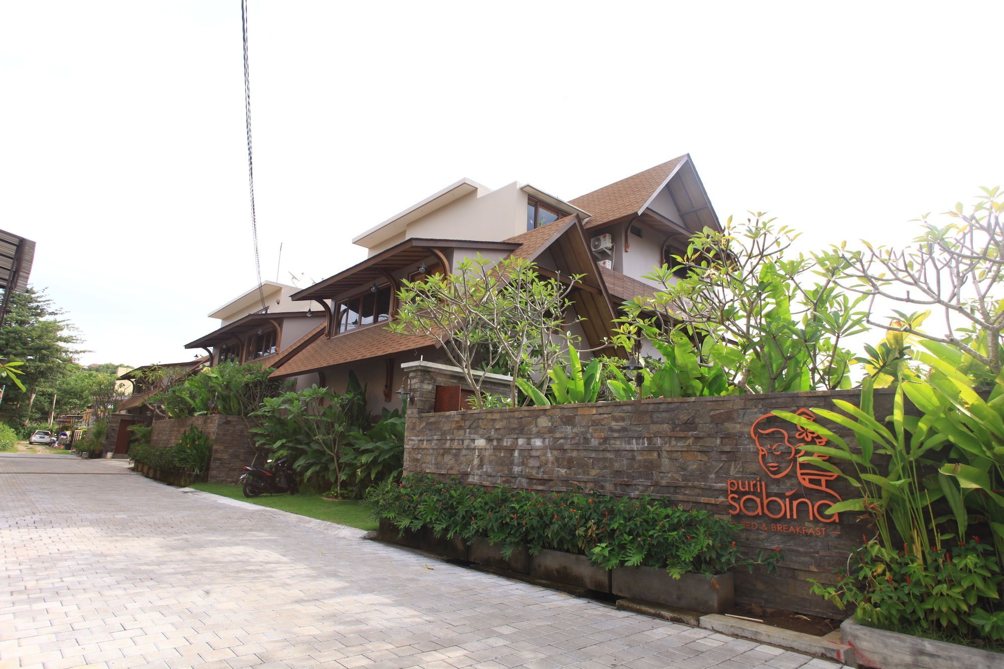 Puri Sabina Bed & Breakfast Jimbaran  Luaran gambar